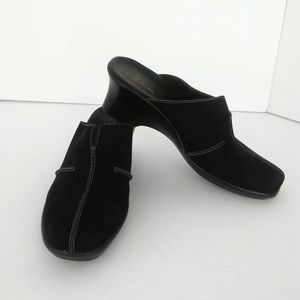 Clarks Black Suede Leather Clogs Size 7.5